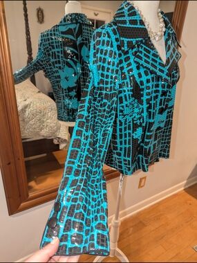 ❤️ Seller's Choice❤️Teal & Black Embellished Women's Jacket